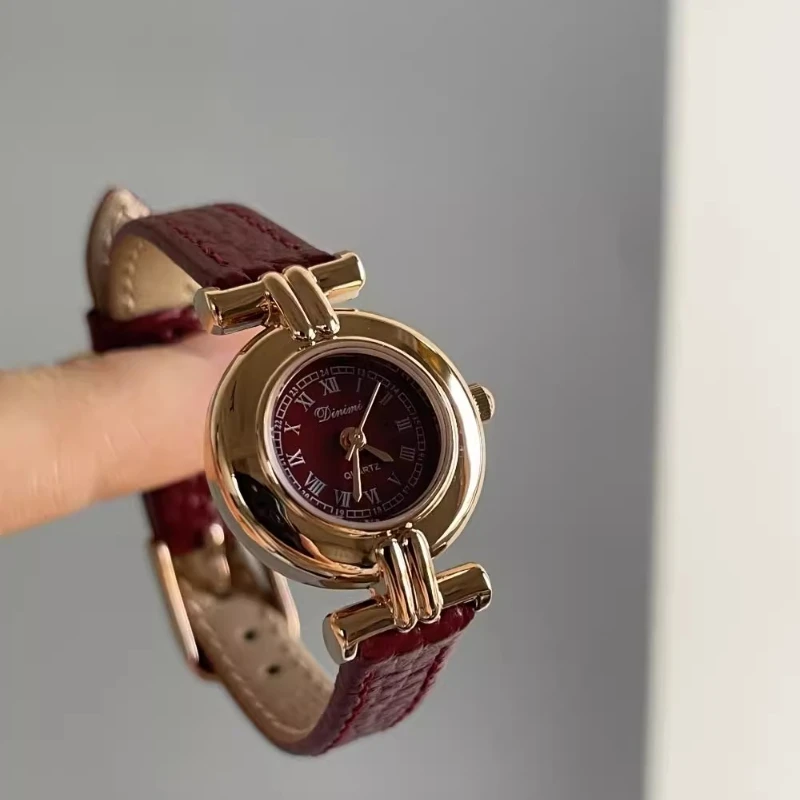 2025 waterproof quartz watch birthday gift medium ancient style niche classic trend women's watch elegant and simple