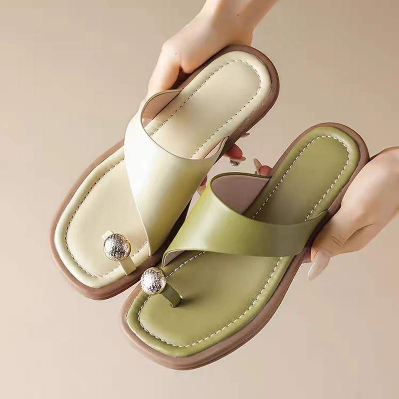 2024 Women\'s Modern Slippers Fashion Square Toe Round Heel Slides Shoes Women Luxury Leather Sandals Design Clip-toe Flip-flops