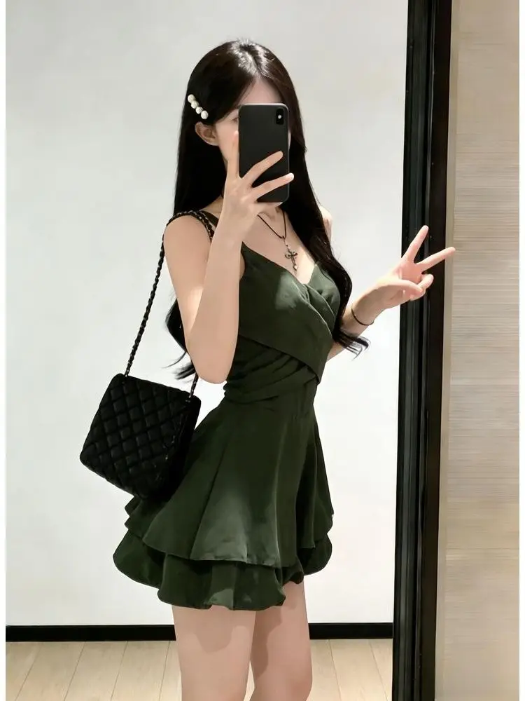 Spring New Style Sweet And Spicy Date Outfit Vintage Design Halter Dress Short Skirt Deep Green Ripple French Style T-Shirt