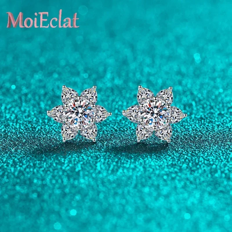 For Women Platinum Pt950 Ultra Shiny Jewelry with Hexagram Star Design 2.2ct Moissanite Stud Earrings Perfect for Adding Glamour