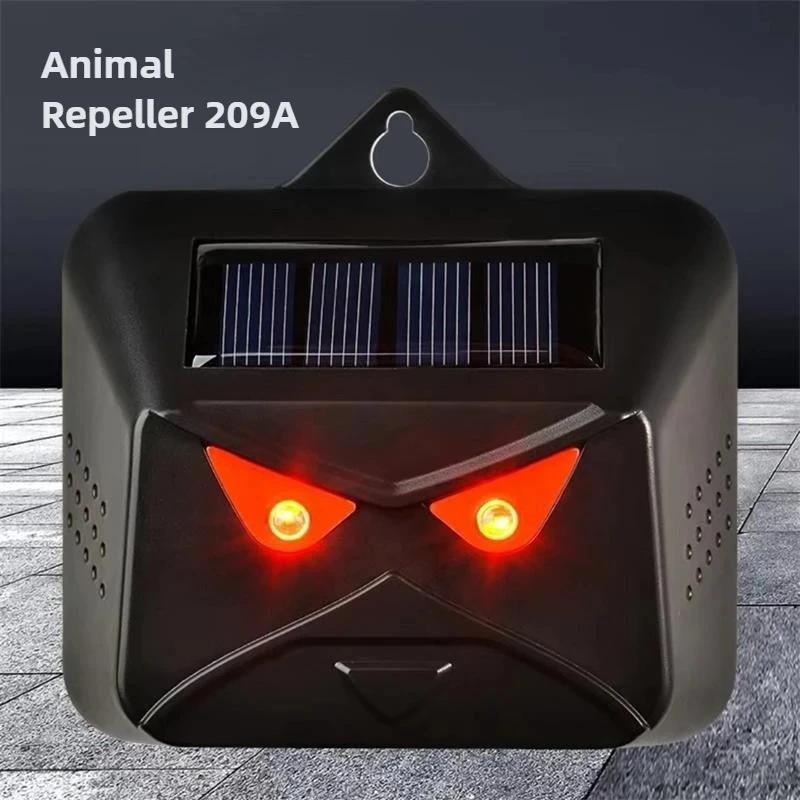 Solar Outdoor Waterproof Animal Deterrent Device Laser Red Light Strobe Light For Deer Repellent