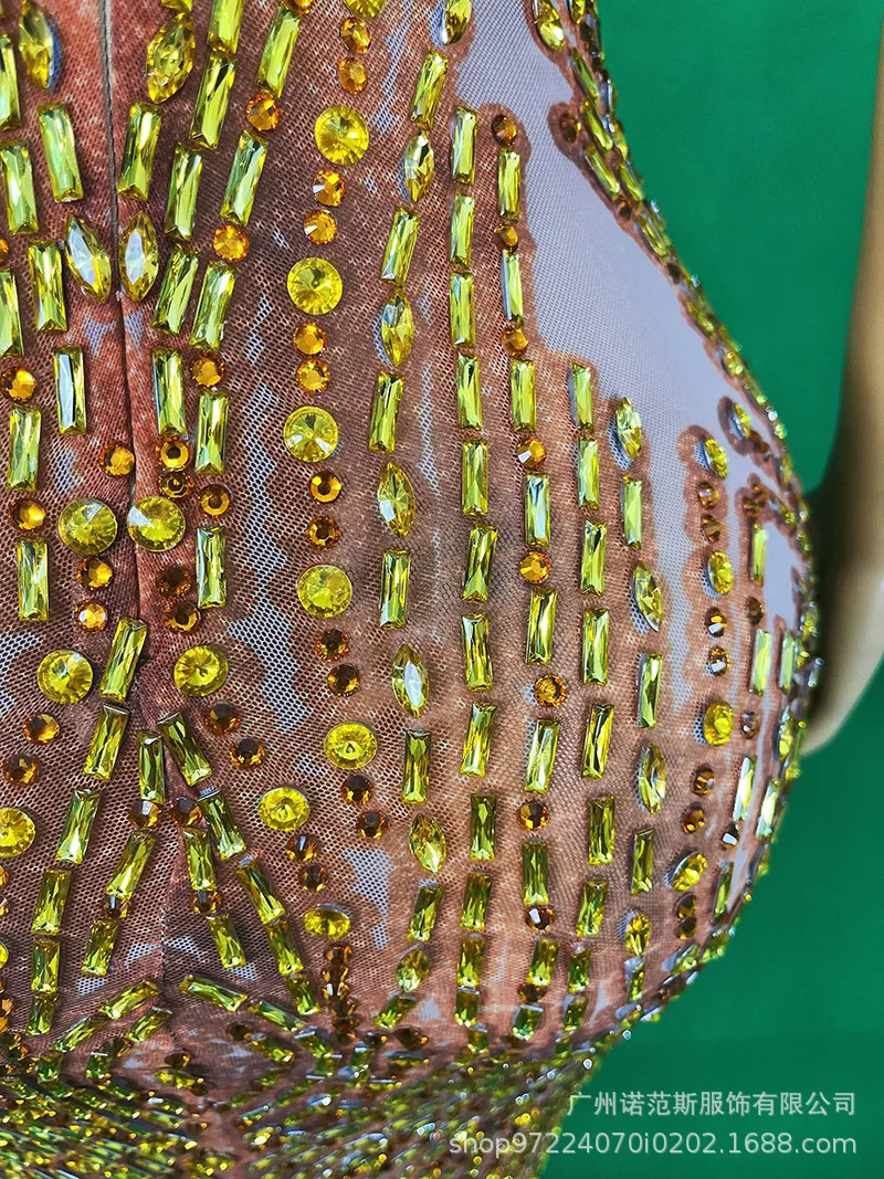 فستان سهرة ذو لون ثقيل مرصع بالألماس لحفلات أعياد الميلاد، فستان Miss Universe يختار الملابس النموذجية