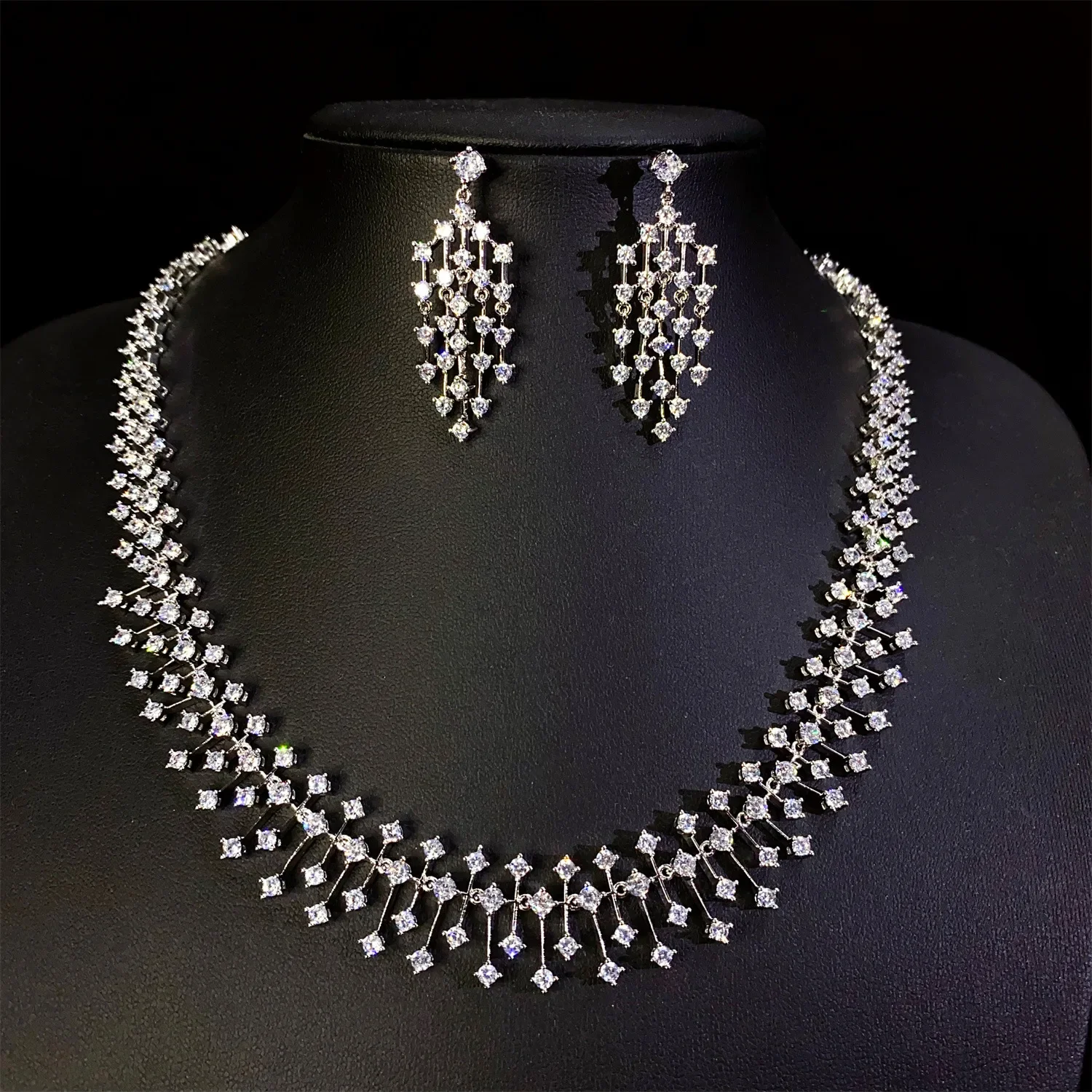

2026 New Water Drop Wedding Design Fashion CZ Bride Indian Jewelry Set for Women Choker Necklace Girlfriend birthday Gifts
