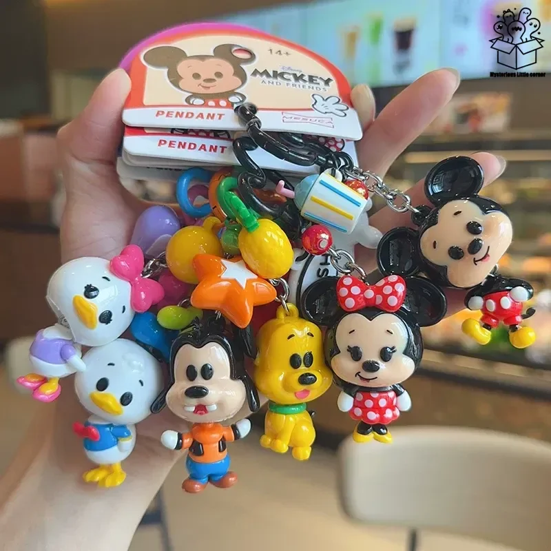 

Анимированная мультяшная фигурка Микки и Минни на пружинке, брелок, аниме-аксессуар, коллекционный кулон, креативный подвес для рюкзака, подарок