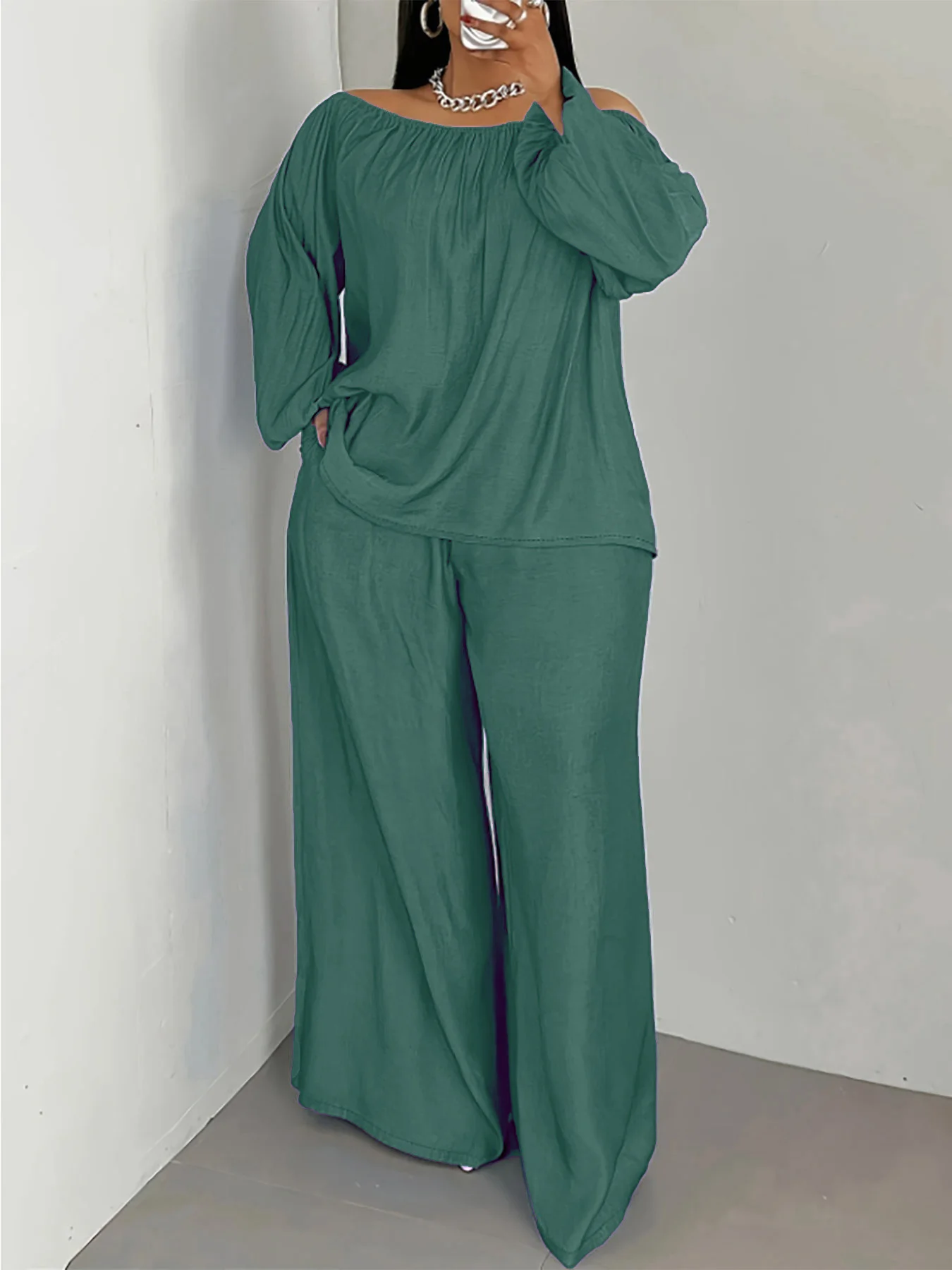 بالإضافة إلى حجم كسول - مجموعة رمادية أنيقة! قبالة - بلوزة كتف + واسعة - بنطال بأرجل واسعة، ماكس ريلاكس فيبي