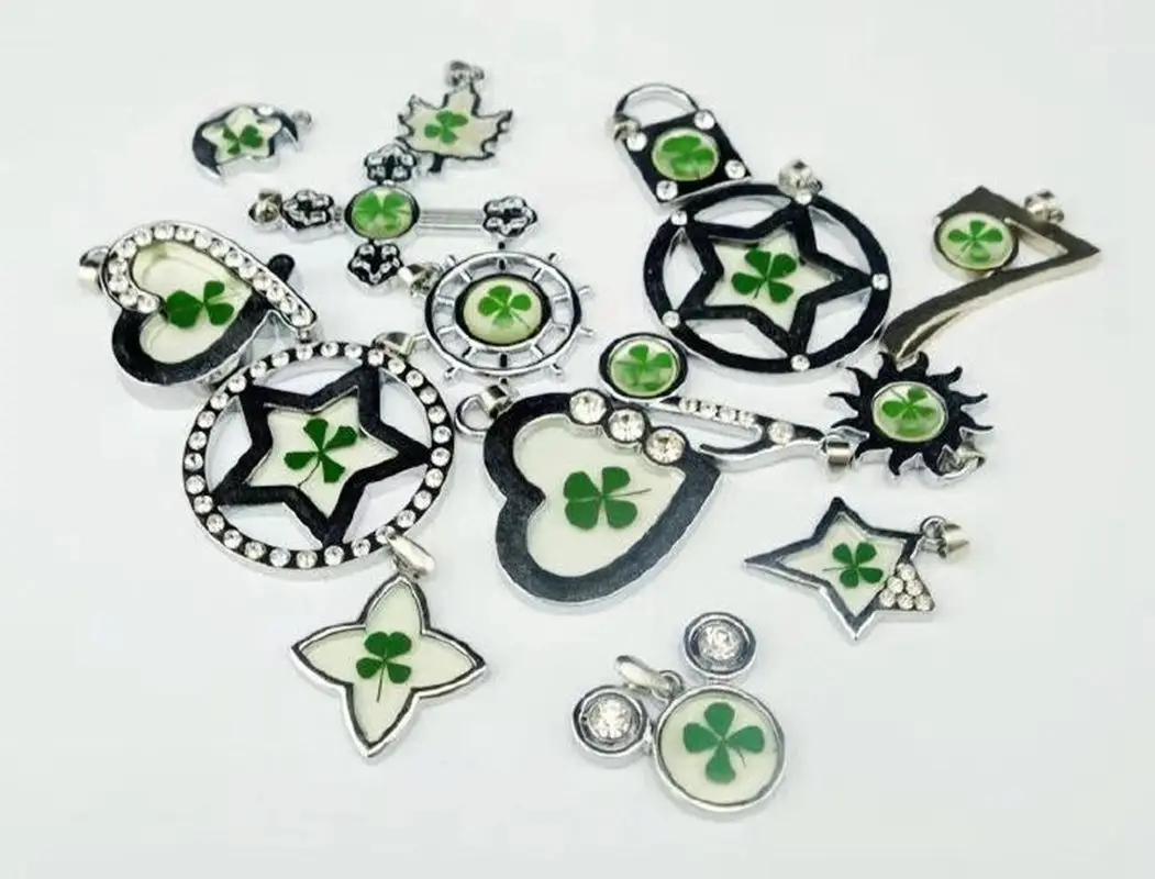 20 pcs Hot Sale Classic Charm Real Four leaf clover Pendant Fashion Jewelry