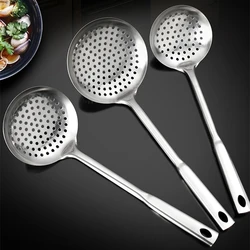 Stainless Steel Long Handle Pasta Colander Ramen Scoop Oil Skimmer Food Strainer Sieve with Hanging Hole Design Cooking Tools