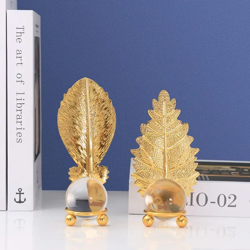 Leaf Ball Ornament Scratch Resistant Wear Resistant Collectible 1Pc Creative Desktop Decor Nice Present for Friends Study Room
