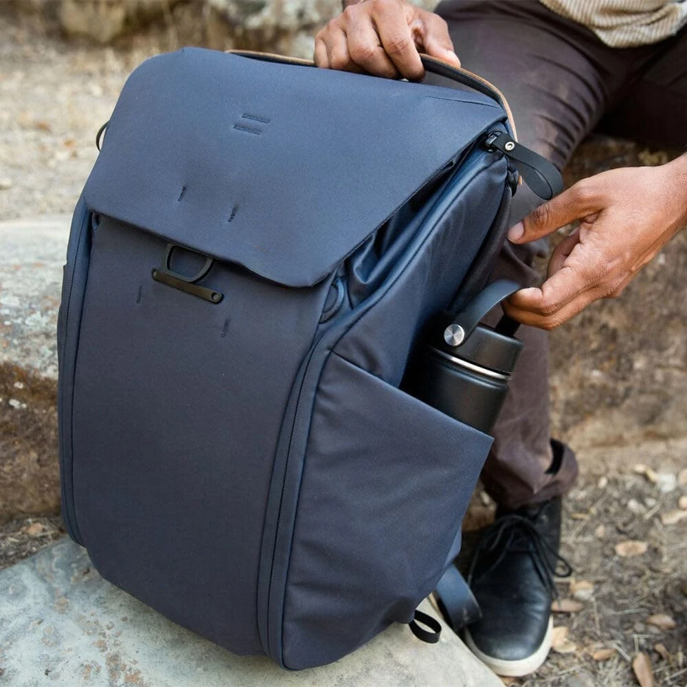 Everyday Backpack V2 20L, Camera Bag, Laptop Backpack with Tablet Sleeves, Midnight (BEDB-20-MN-2)