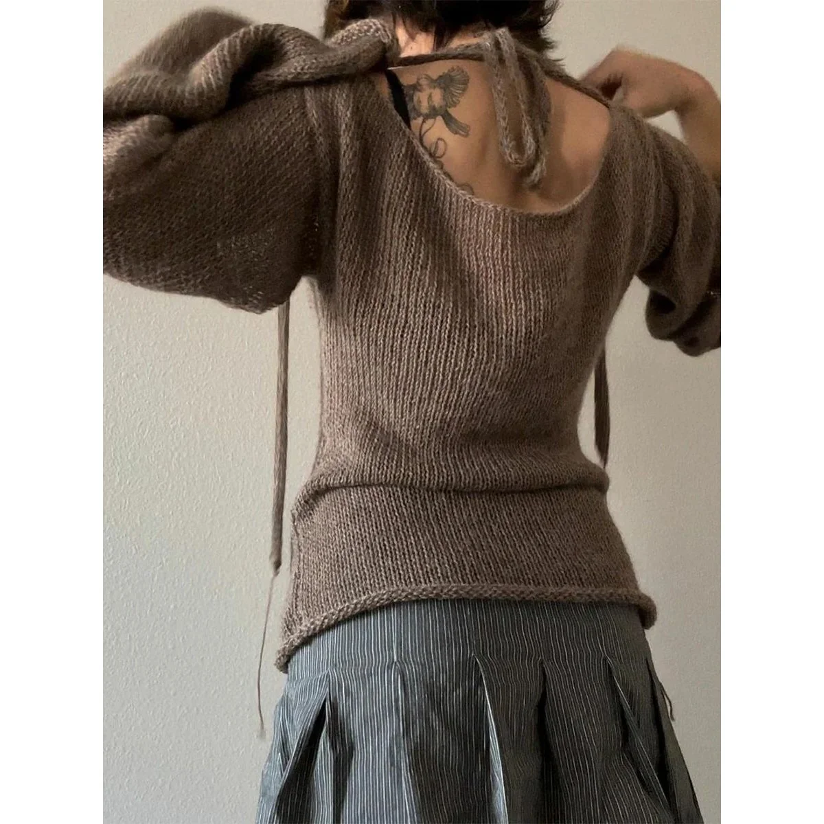 

Faionable Women's Tie Ba Long Sweater Boat Ne Top Clean Fit Sle Winter Collection Online And Offline Available