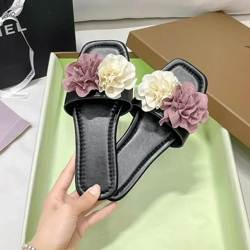 Shoes for Women 2024 Summer New Fashion Elegant Flat Slippers Female Flower Luxury Designer Open Toed Slippers Women