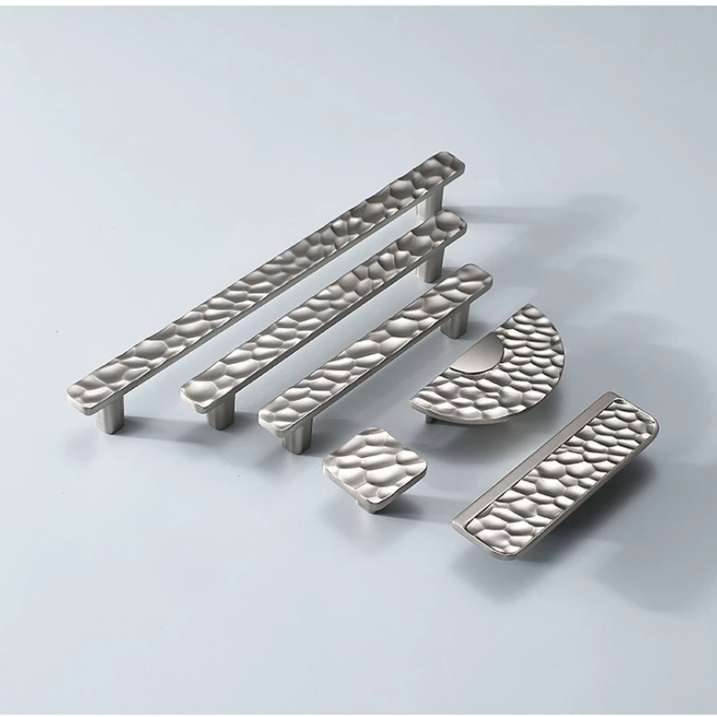 Zinc Alloy Hammered Finish Square Single Hole Modern Minimalist Cabinet Wardrobe Door Extra Long Handle Pull Cabinet Hardware