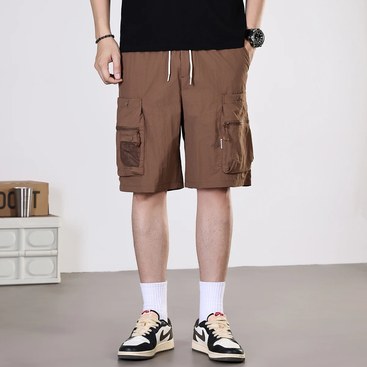 

American style outdoor quick drying workwear shorts for men in summer loose fit with multiple pockets men's casual cargo pants