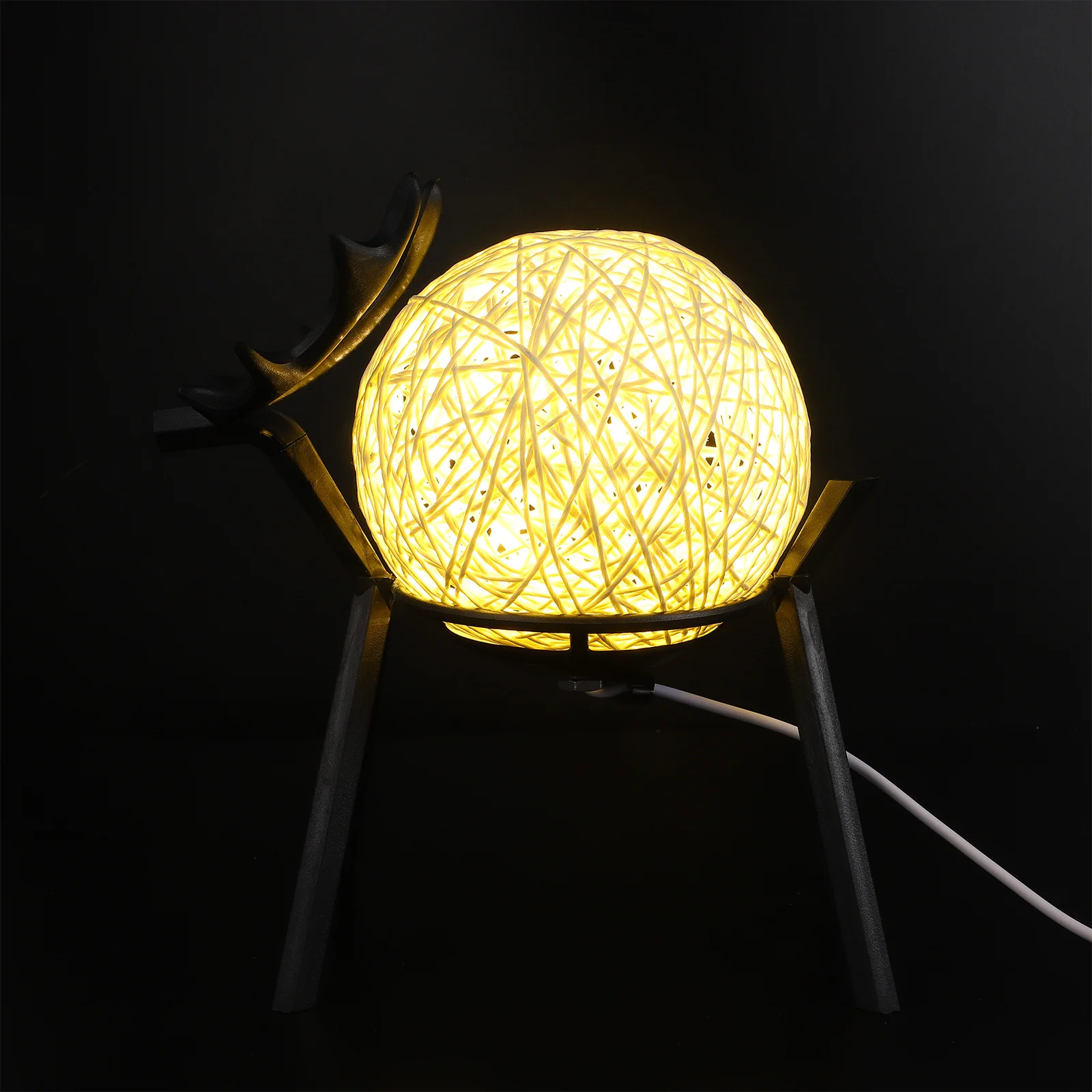 

Cute Elk Shape Night Lamp USB Rechargeable Rattan Ball Table Lamp Bedside LED Night Light Festival Decor Bedside Light