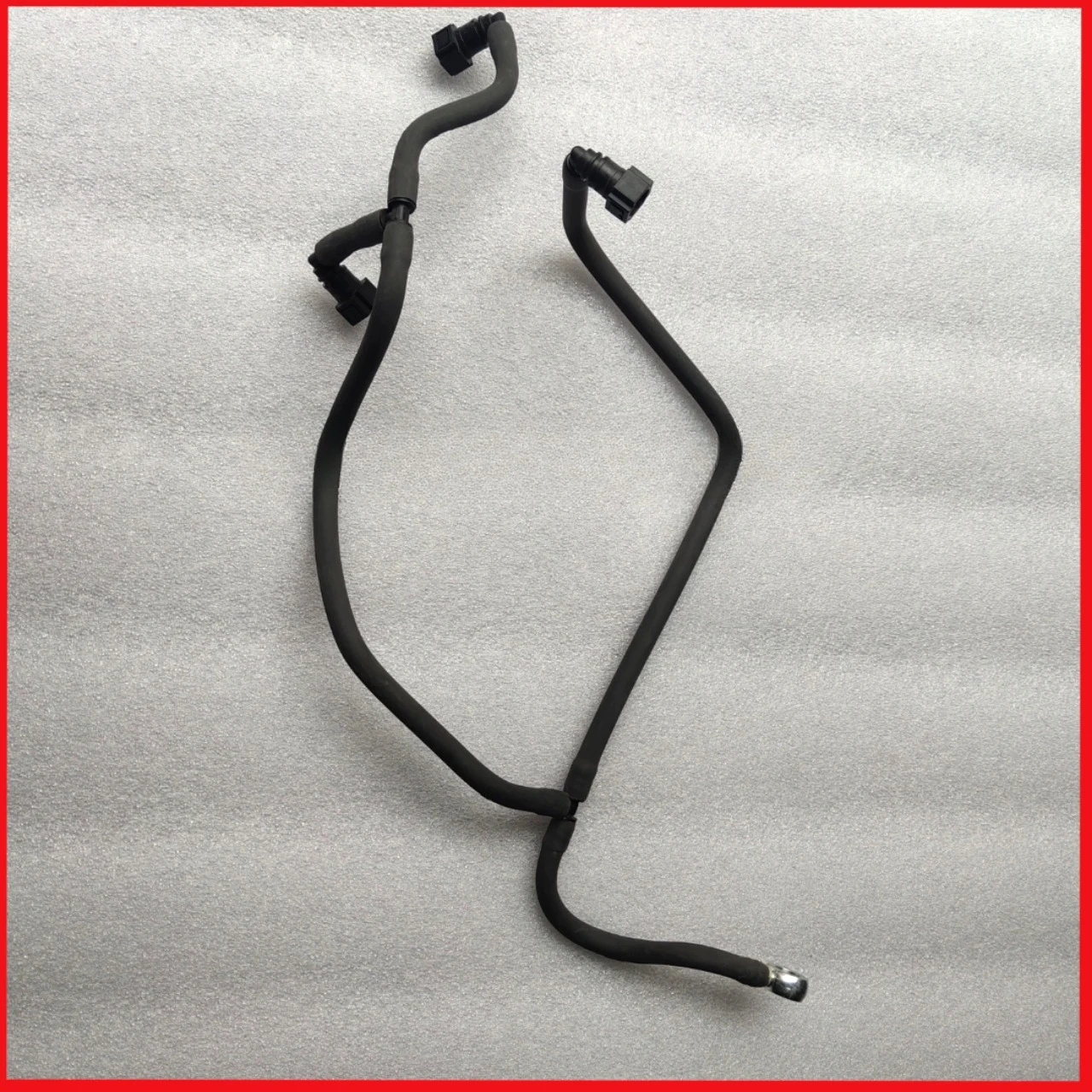 

QSB4.5 Engineering Machinery Engine Parts Fuel Return Pipe 4997666