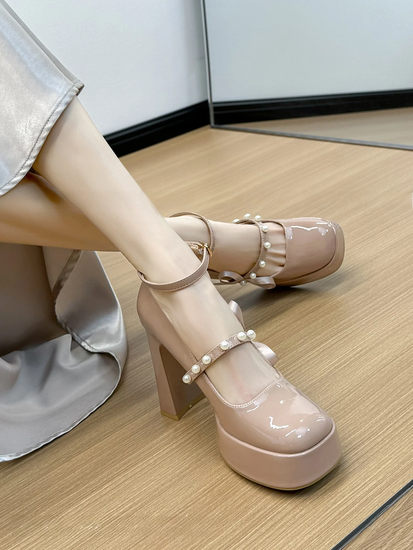 zapatos-de-tacon-alto-estilo-retro-mary-jane-para-mujer-tacon-ueso-lazo-de-mariposa-color-nude-version-de-cuero-con-pl