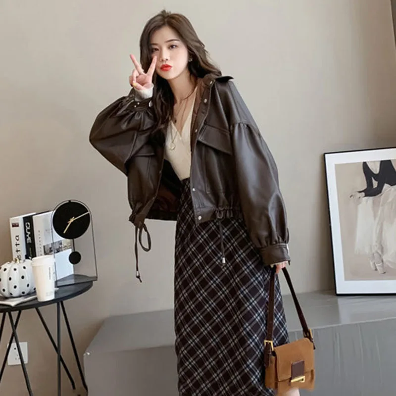 2025 abrigo de cuero de manga larga para mujer, abrigo coreano de cuero PU para mujer, chaqueta de piel sintética con solapa a la moda para primavera y otoño