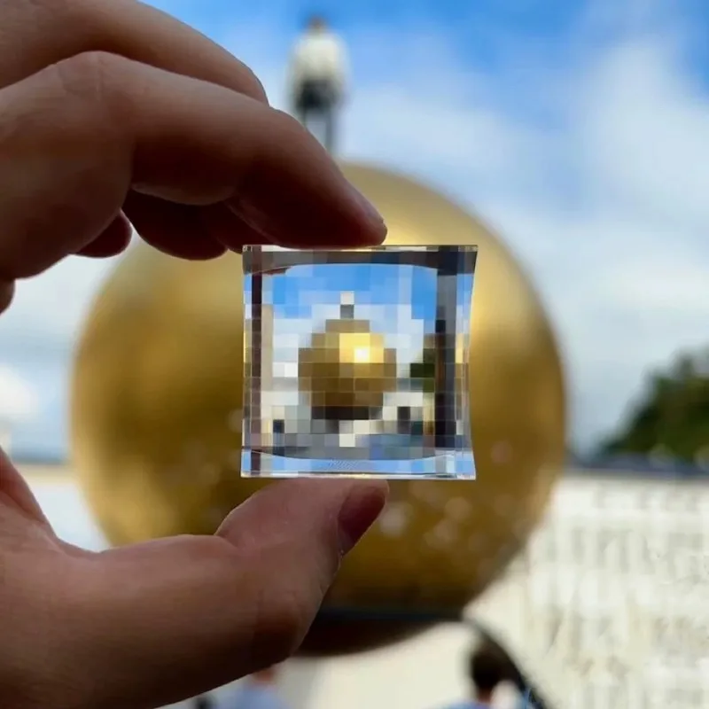 Artistic Crystal Pixel Stone Clock: Landscape Photo Display With Pixel Filter - Ideal Creative Niche Present For Art Students