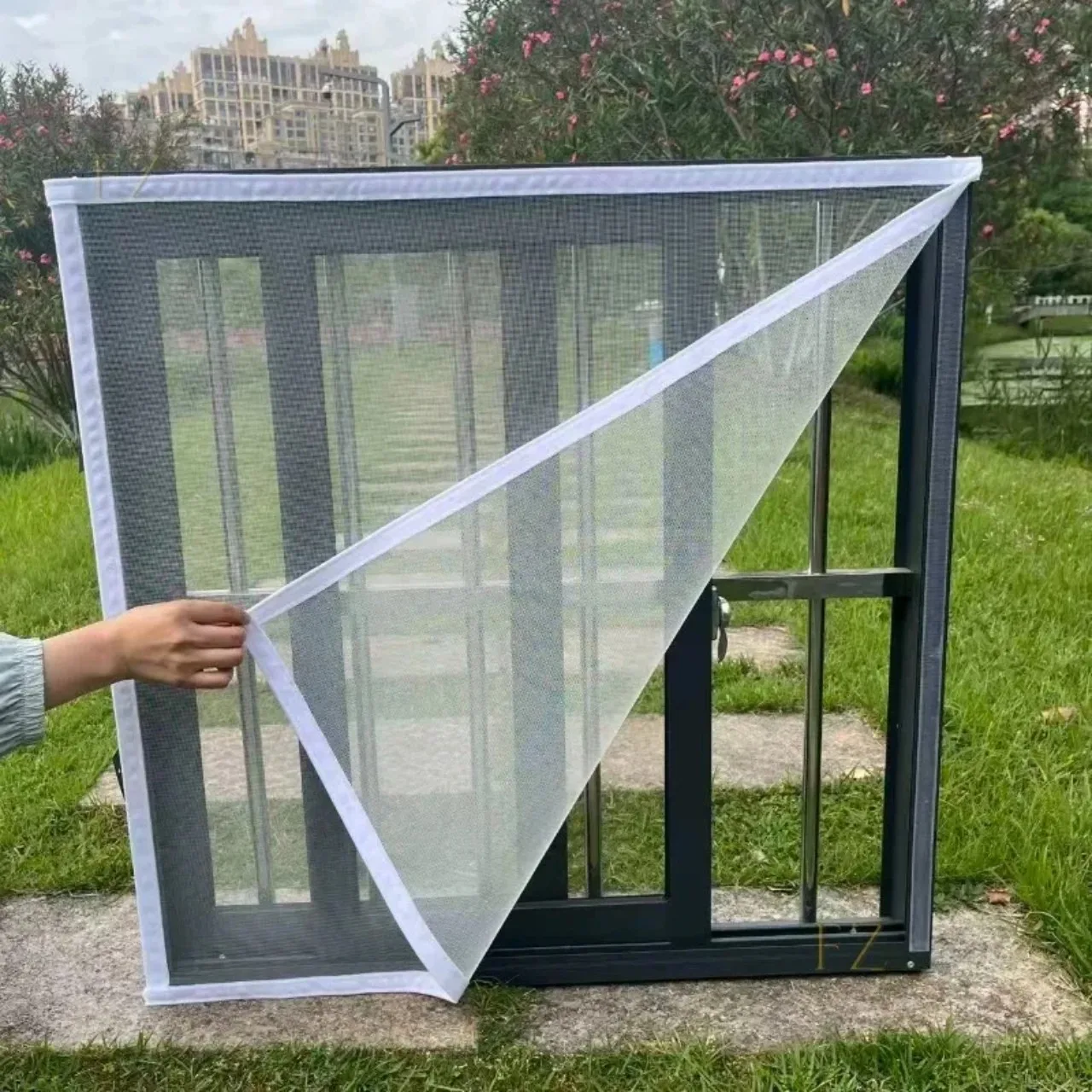 2026 Summer New Full Veil Mesh Dustproof Invisible Design Customizable Size Mosquito Proof Nanopolypropylene Window Screen