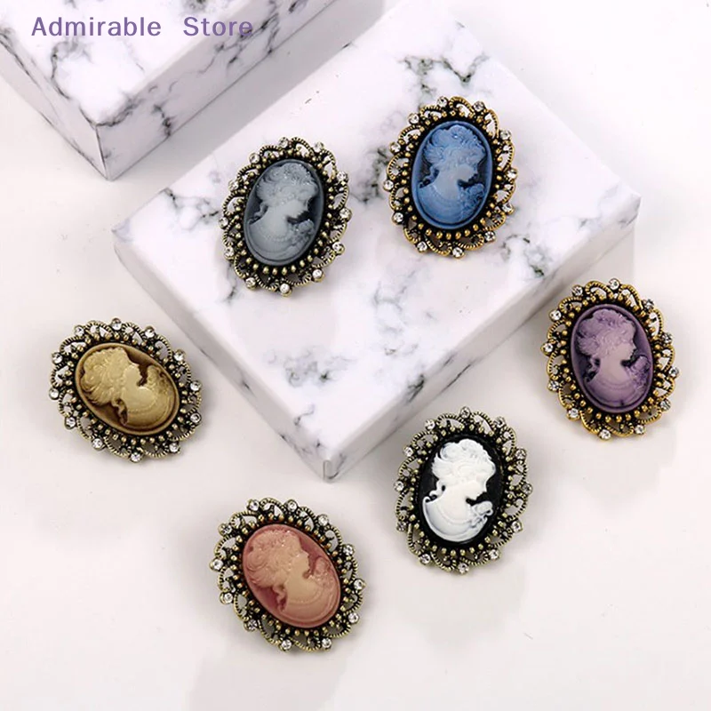 wVintage Gothic Style Head Statue Cameo Brooch Rhinestone Brooch for Women