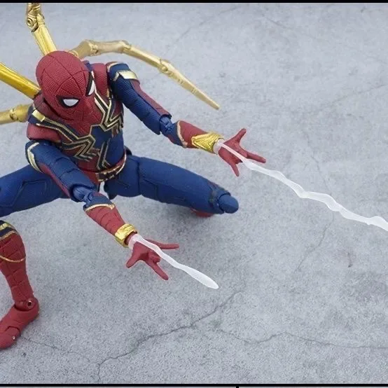 

Bandai15CM Avengers Infinity War Iron Spiderman Change Head Spider-man Action Figure Collectible Model Toys Dolls Gift