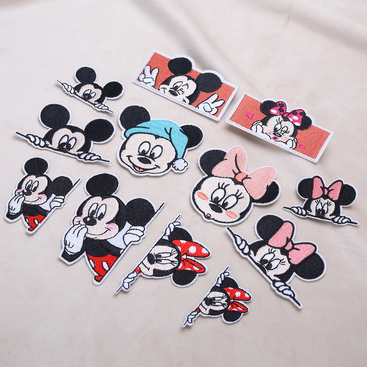 

Cartoon Minnie Mickey Mouse Patches DIY Sew Fabric Iron on Patch Diy Decor Clothes Jeans Cartoon Embroidered T shirt Applique