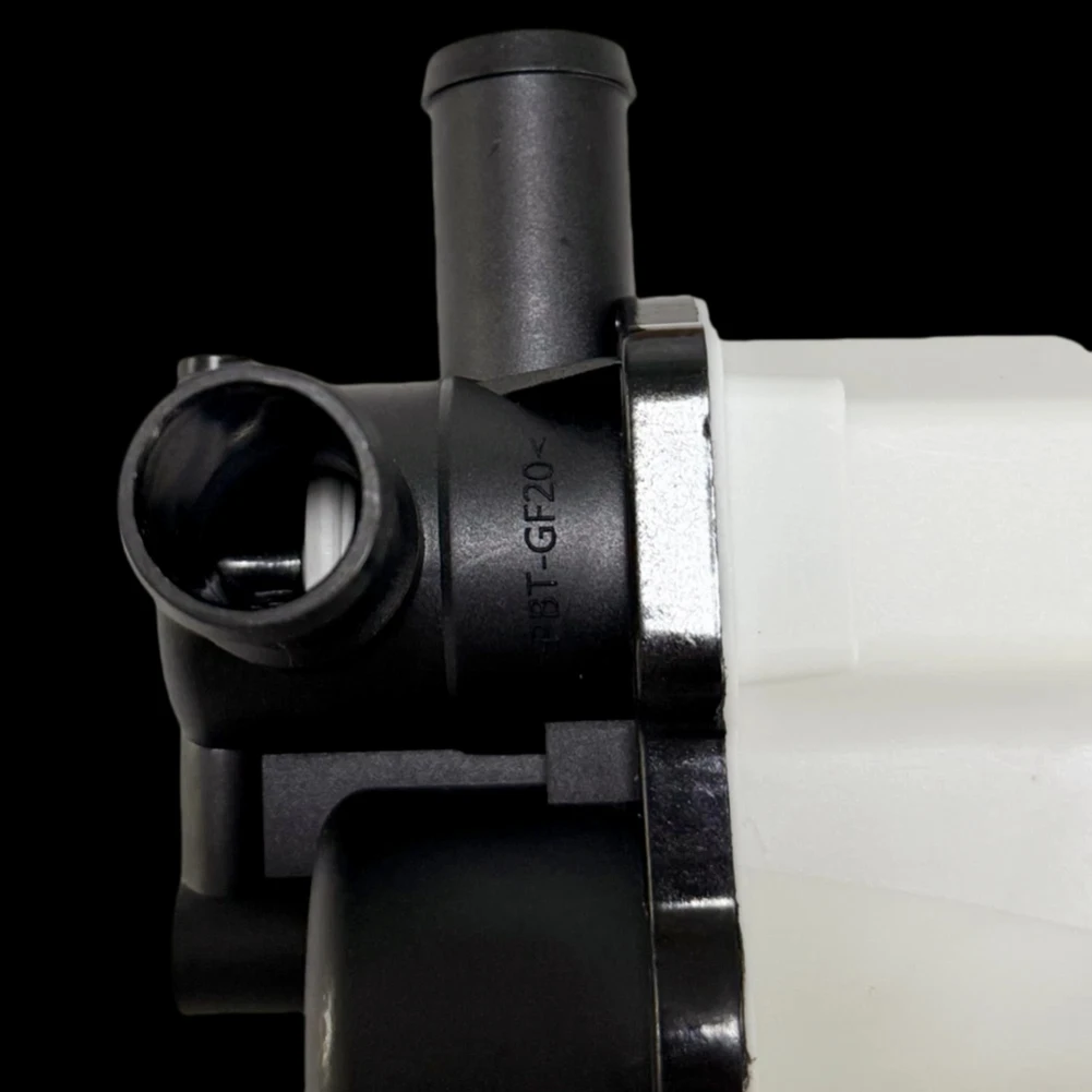 

Car Fuel Vapor Leak Detection Pump For Mazda For 5 6 CX-7 Volvo C70 S60 S70 S80 31321575-AJ5118581A