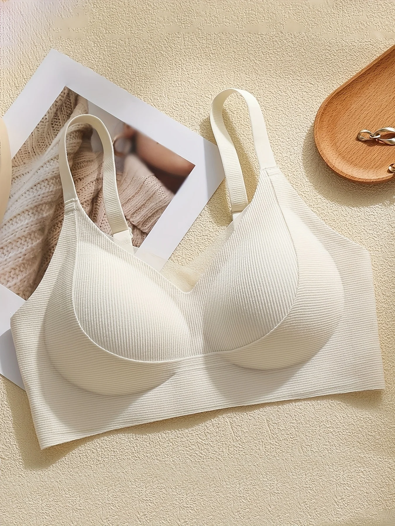 Spazzolatura dei muscoli riscaldanti dei capelli, sollevamento morbido, biancheria intima calda, collezione da donna, accessorio per la raccolta dei seni, supporto superiore anti-cedimento