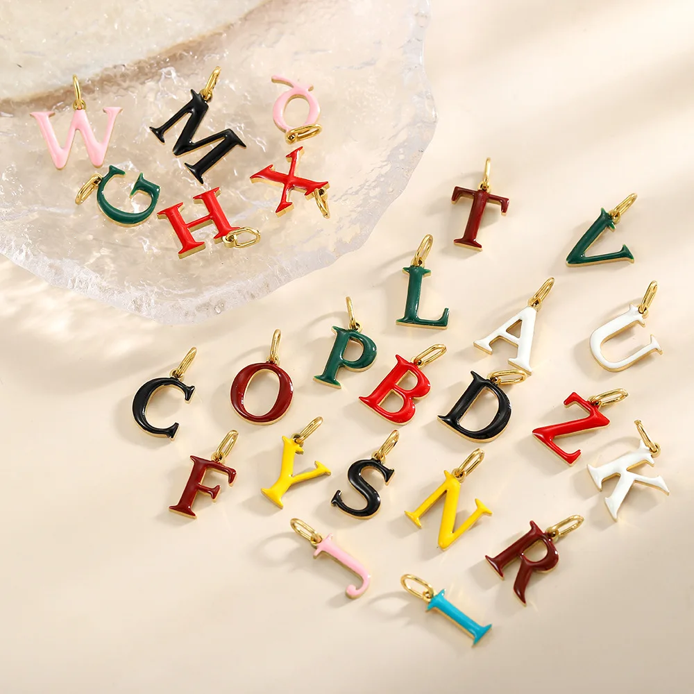 26 letras coloridas colgante de gota de aceite accesorio de joyería de acero inoxidable DIY collar chapado en oro de moda para niños gran oferta
