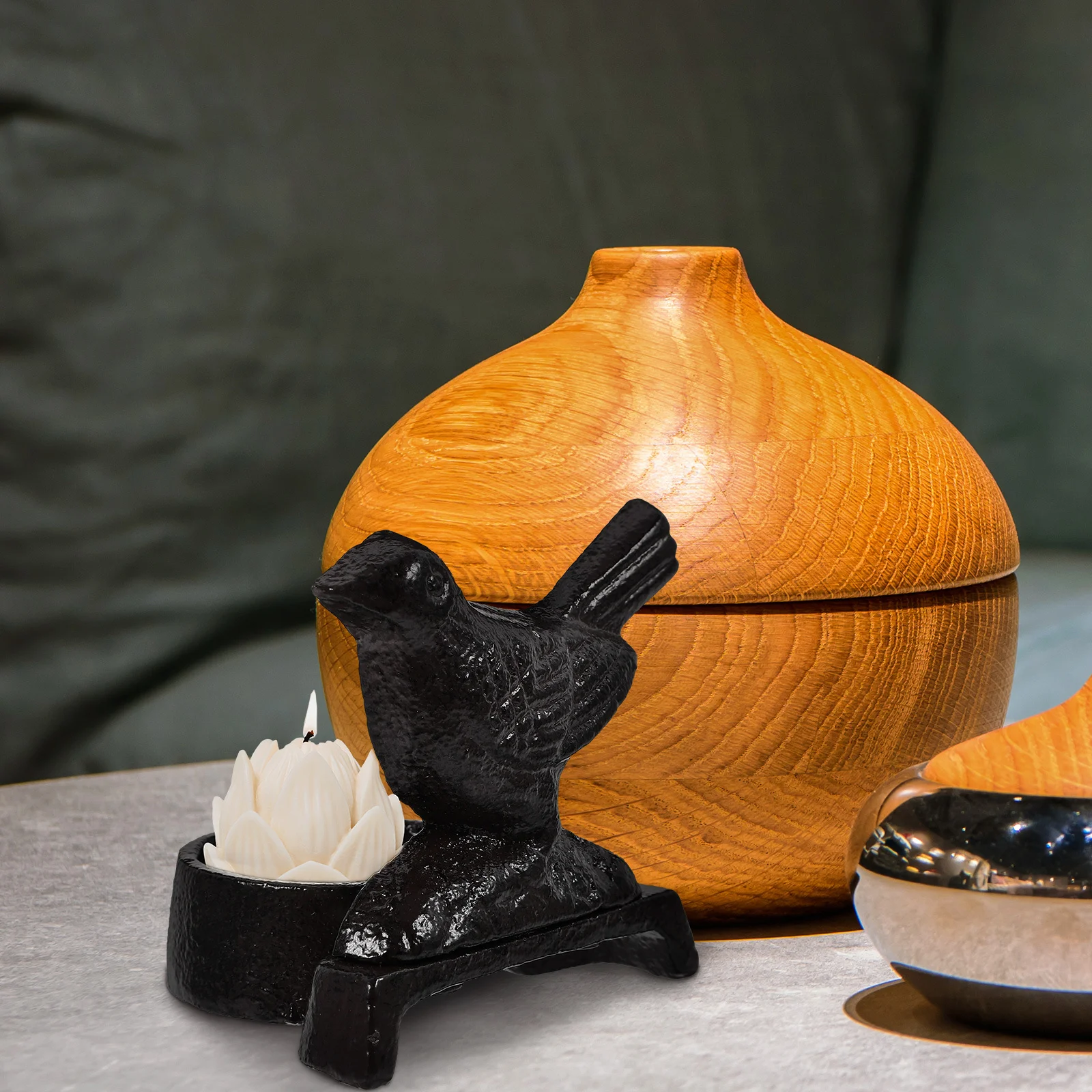 

Vintage Retro Iron Holder Bird Style Decorative Candlestick for Desktop Fireplace Bar Party Vintage Holder