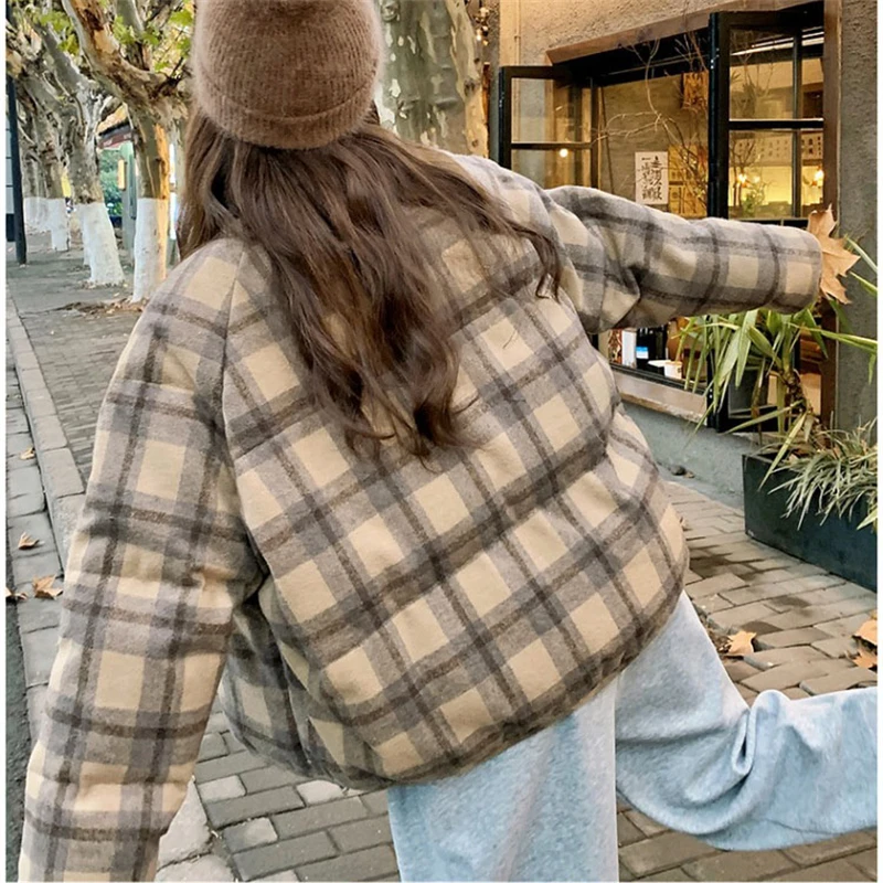 2025, kurze Daunenjacke aus Baumwolle, modisch, neu, kariert, für Damen, Winter, Parka, Mäntel, Knopf, lange Ärmel, lose, dicke, warme Baumwolljacken