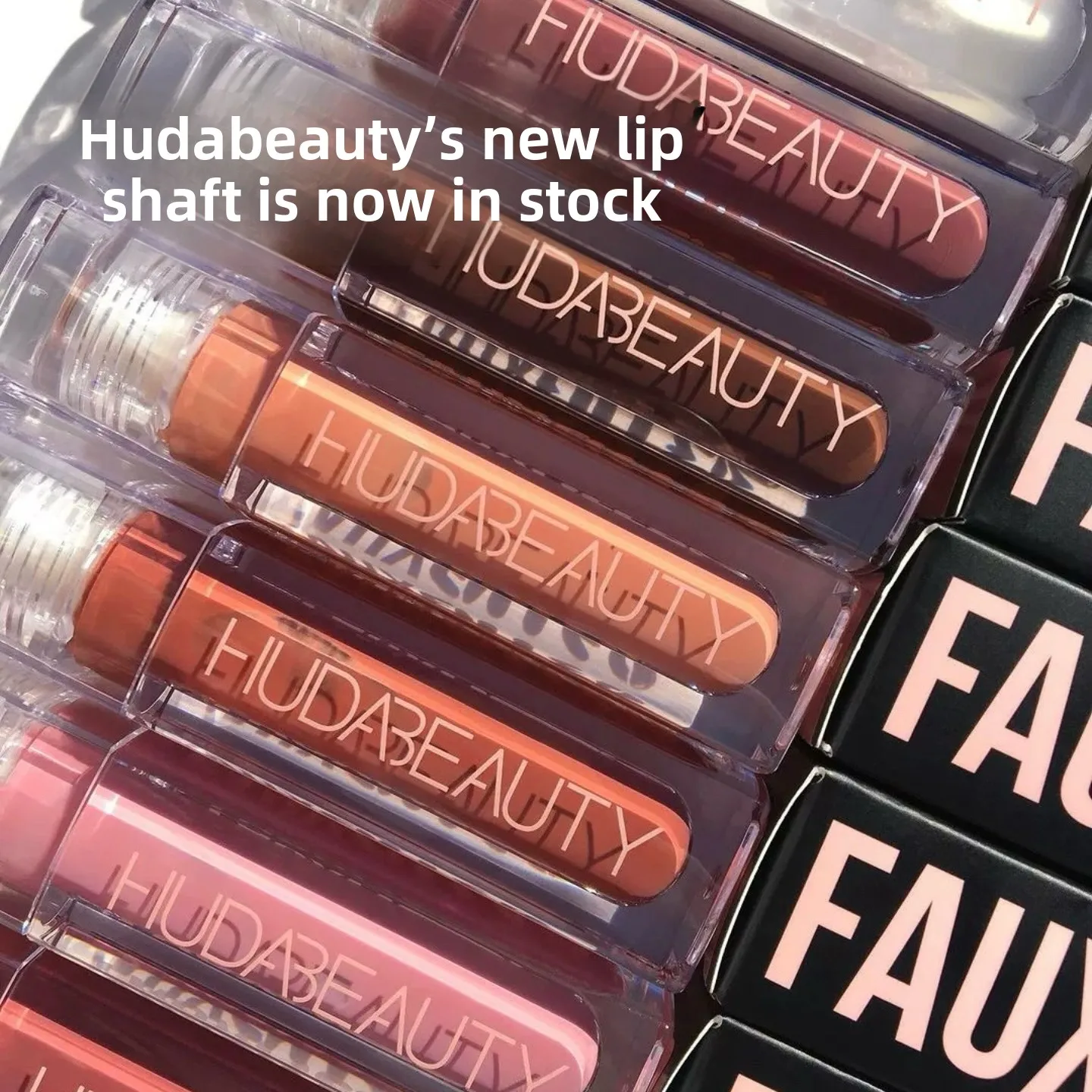 11色展開 2025年新発売 コスメ HUDA BEAUTY ミラーリップスティック 高発色 保湿 ココ/ポッシュ/ボムシェル 女性用メイクアップ リップスティック