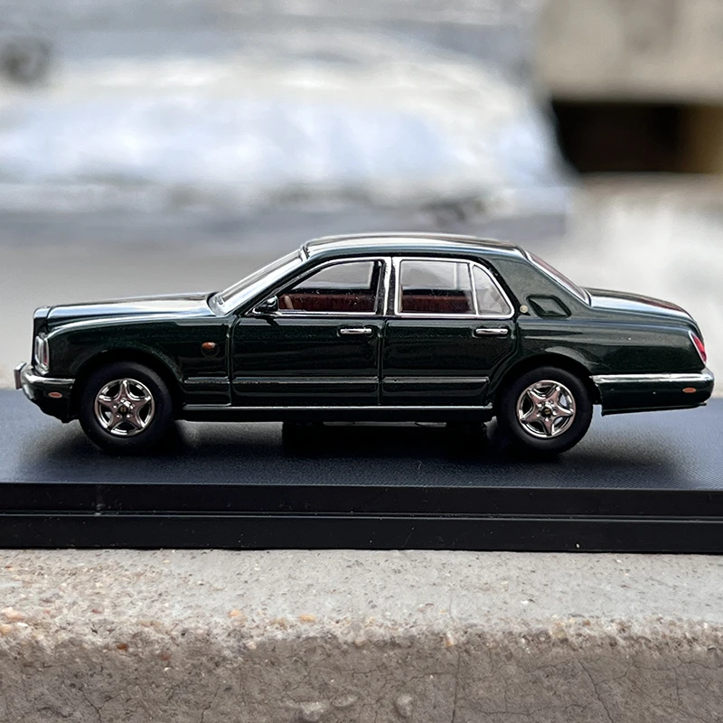 GFCC 1:64 1998 arnage Diecast Model Car