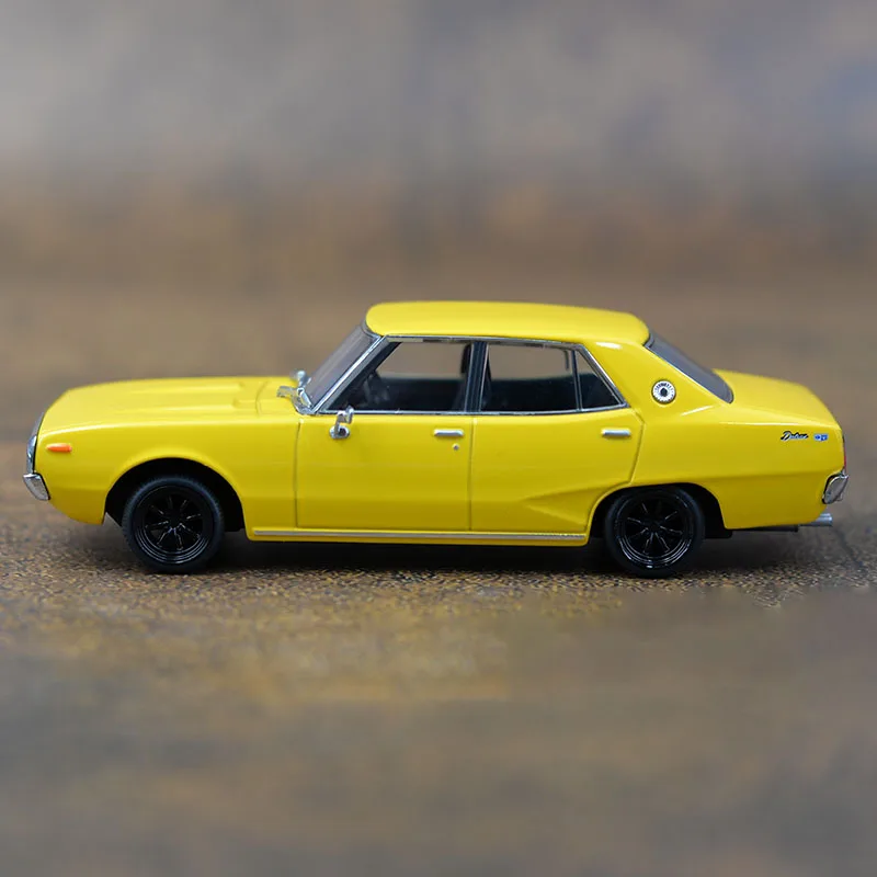 DISM 1/43 NISSAN DATSUN 240K GT GL Diecast Alloy Car Model Collection