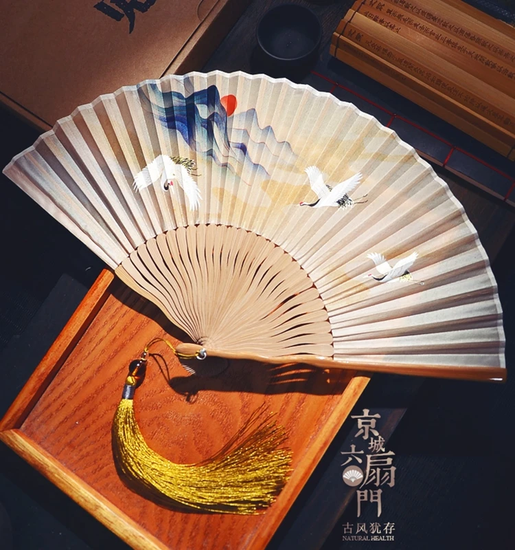 Wedding Fans Hand Fan Portable Portable Folding Fan Summer Home Daily Use Manual Fan Antique Crane Painting Crafts Ancient Fan