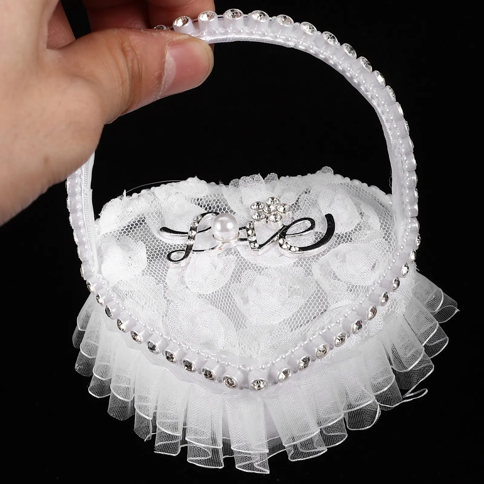 

Elegant Heart Shaped Ring Pillow For Wedding Ceremony With Handle Lace Design Engagement Ring Display Box