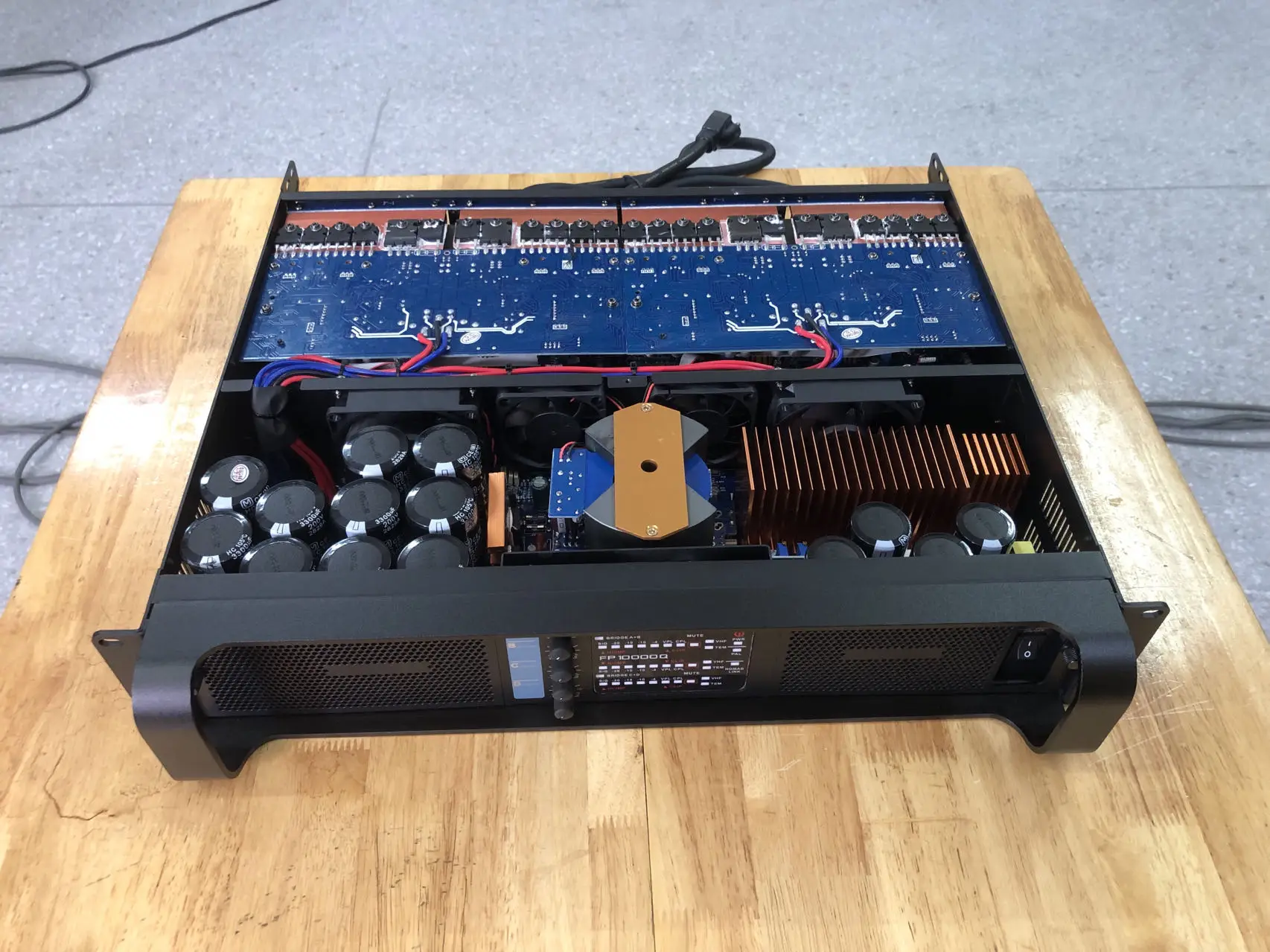 مصنع FP14000 Aoshen معدات الصوت عالية الجودة مكبر كهربائي المهنية مكبر كهربائي الصوت #3