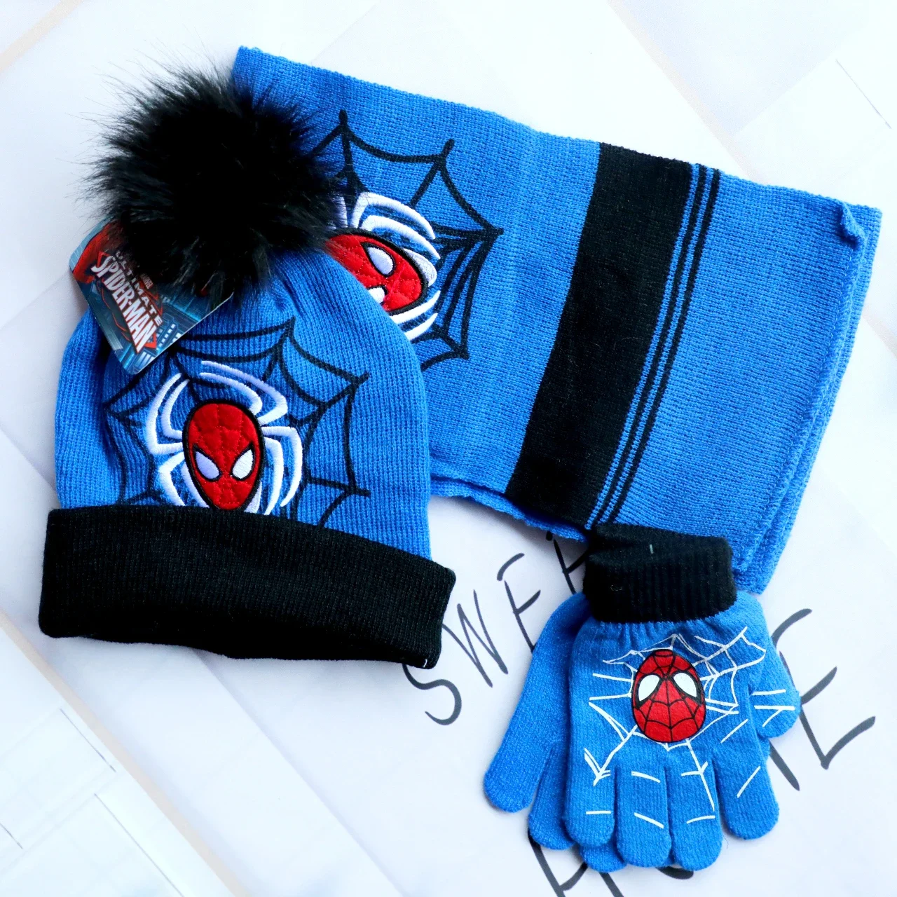 Autumn Winter Children Hat SpiderMan Classics Cartoon Scarf Hat Glove Warm knitted hat Boy Girl Cap Child Christmas Hat