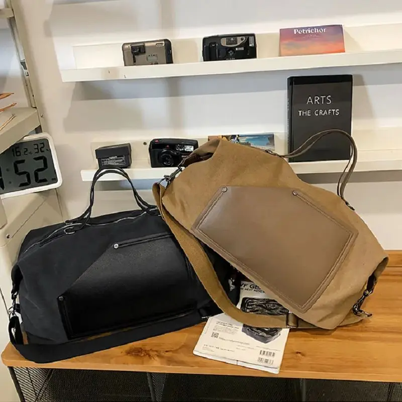 2026 الكورية الجديدة الرجال النساء موضة خمر سعة كبيرة السفر واق من المطر حقائب كتف قماش الرياضة اللياقة البدنية حقيبة كروسبودي