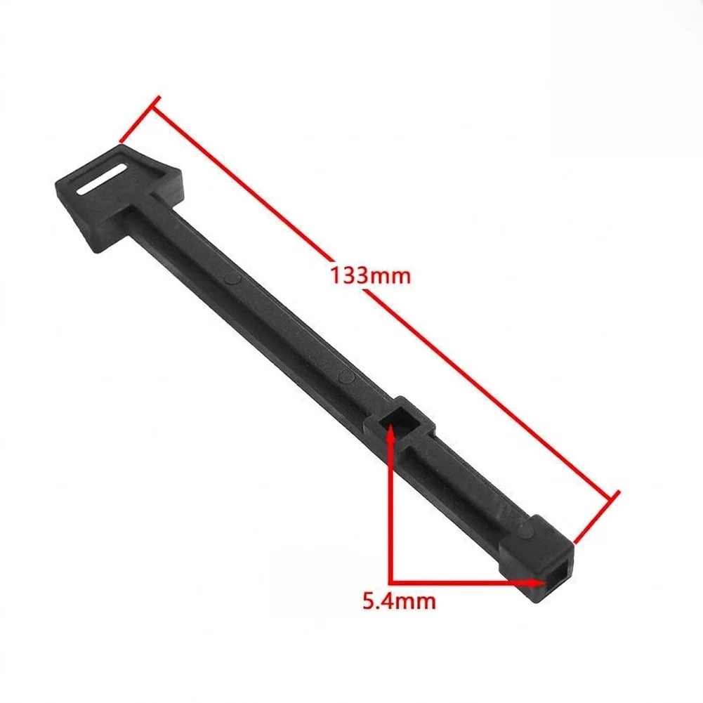 Refill Valve Key for Central Heating Systems and For Radiators Supporting Safe Water Level Adjustment on Wall-Mounted Boilers