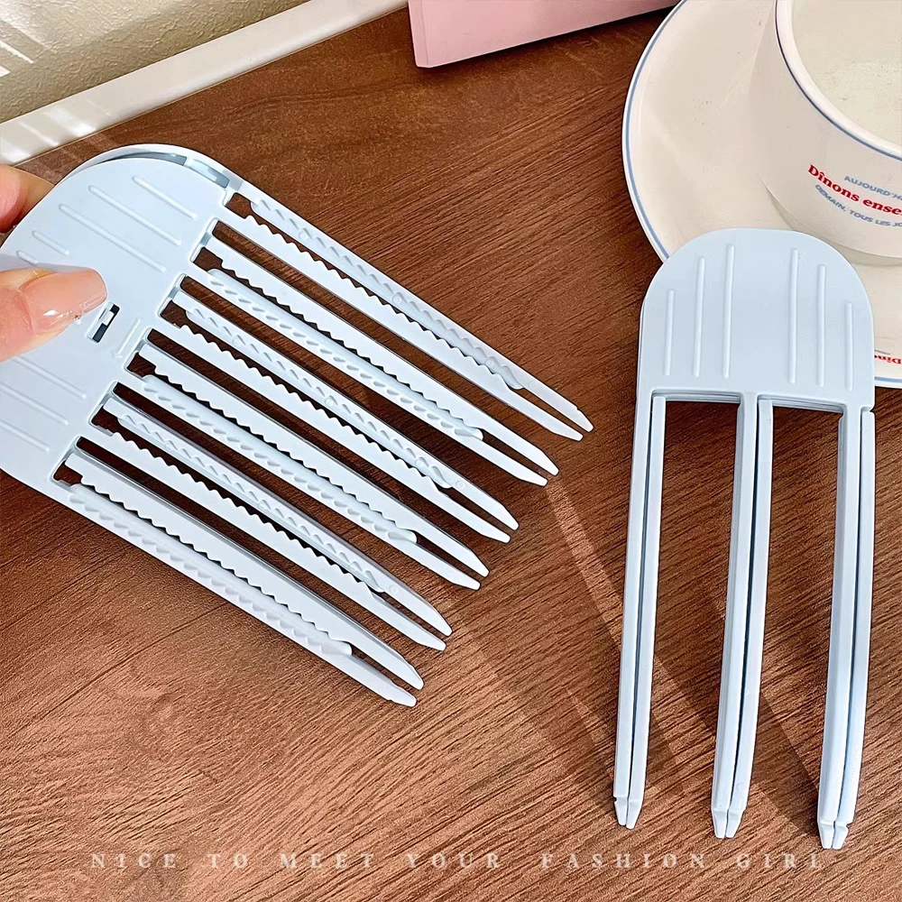 Thumbnail 4 - #7 Cheap Combs & Brushes Worth Buying