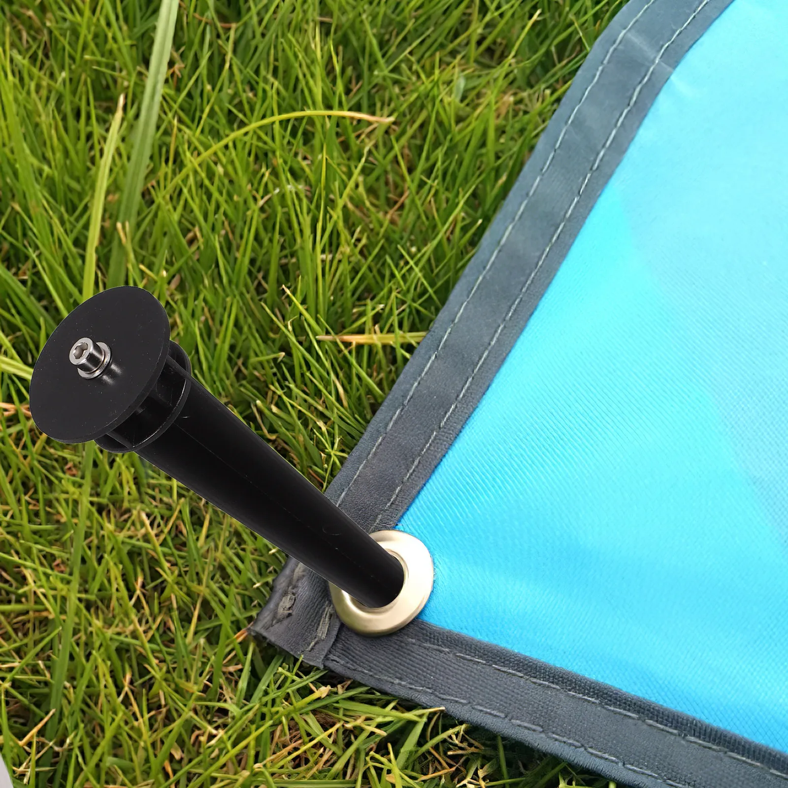 

4Pcs Outdoor Light Stakes Heavy Duty Solar Spike for Driveway Pond Pathway Garden Lamp Replacement Ground Fastener