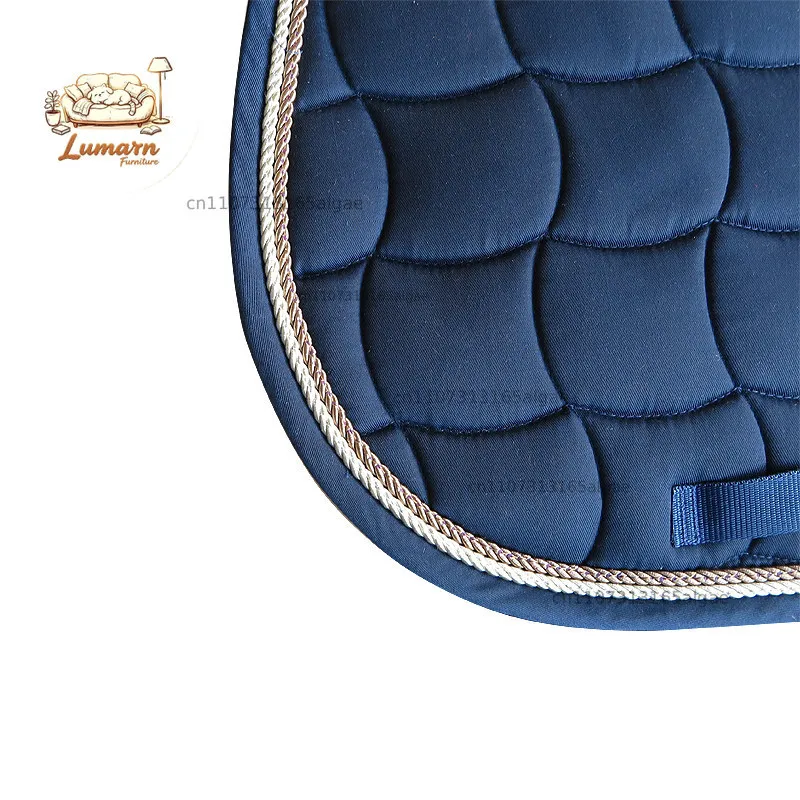 High-quality saddle pad, polyester-cotton sweat pad, 300G cotton filled with honeycomb grid inside. Double roller rope