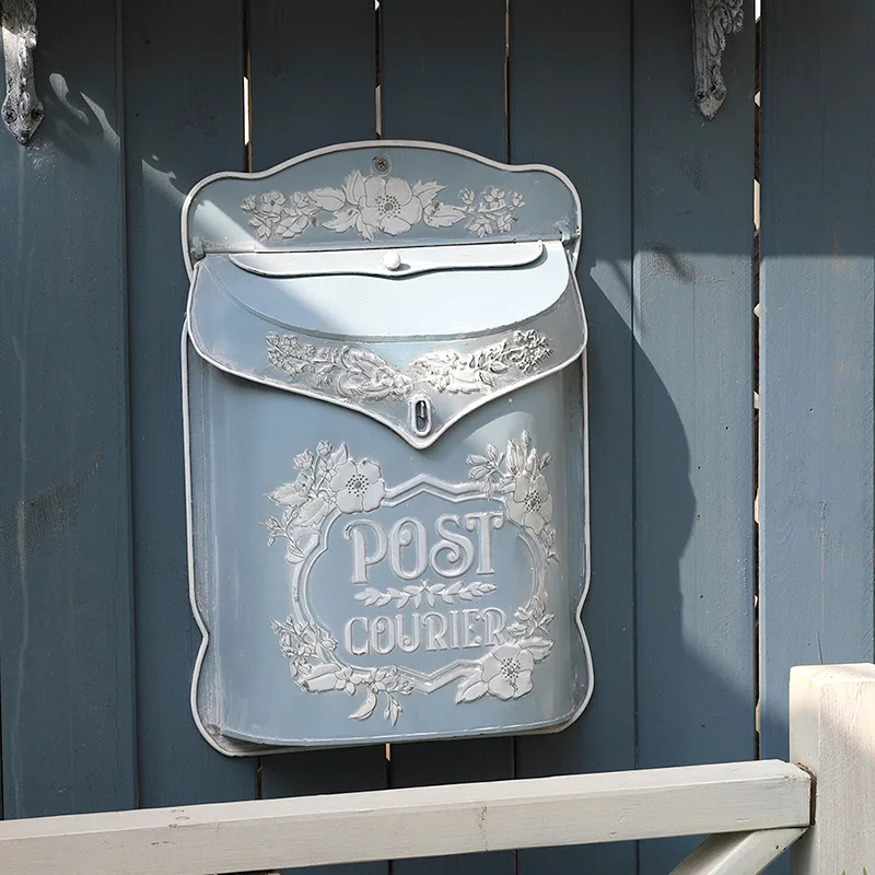 Iron Style European Wall Mounted Mailbox Retro Garden Exterior Wall Rainproof and Waterproof Villa Pastoral Letter Box