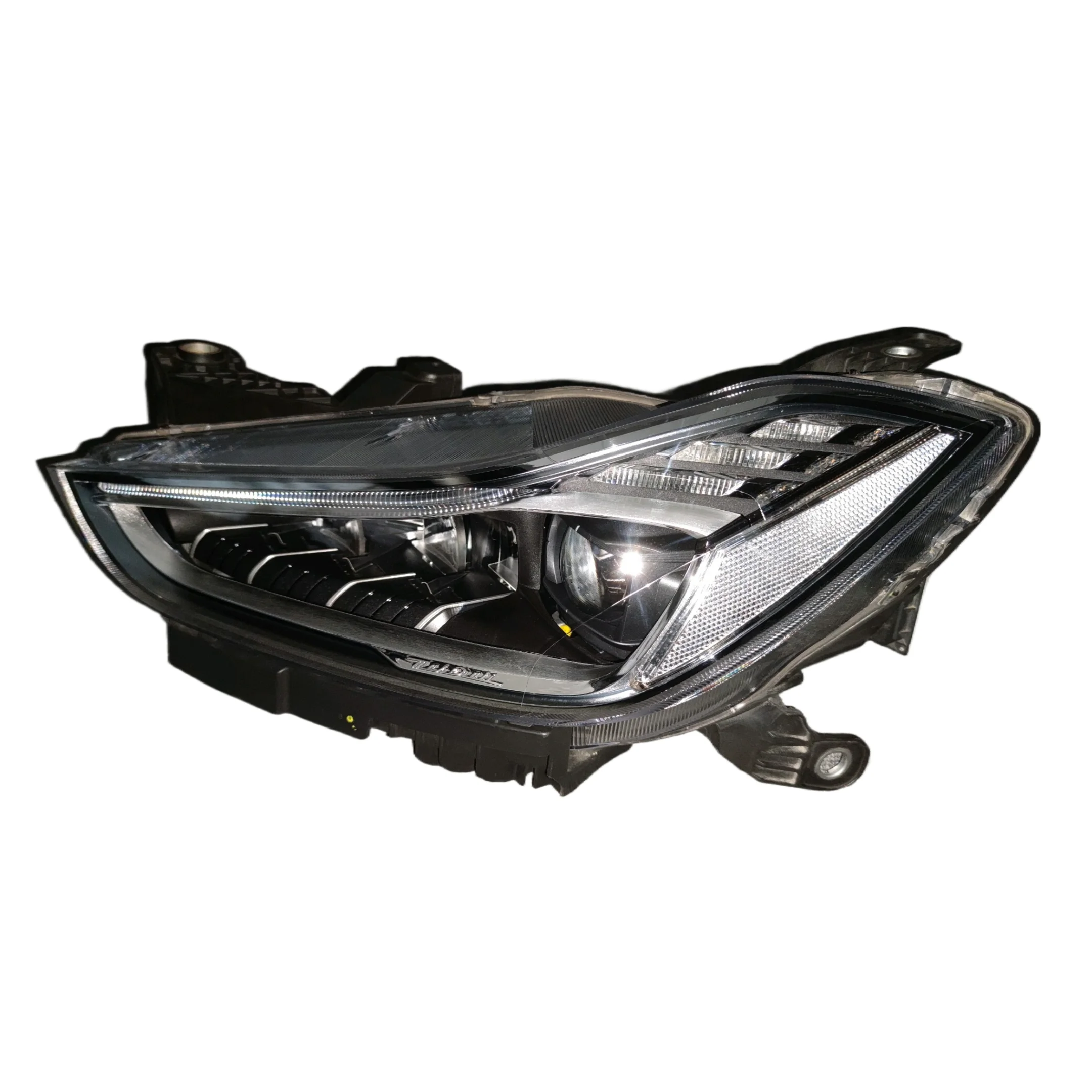 Suitable for'Maserati Ghibli Car Automatic Lighting System matrix Headlights