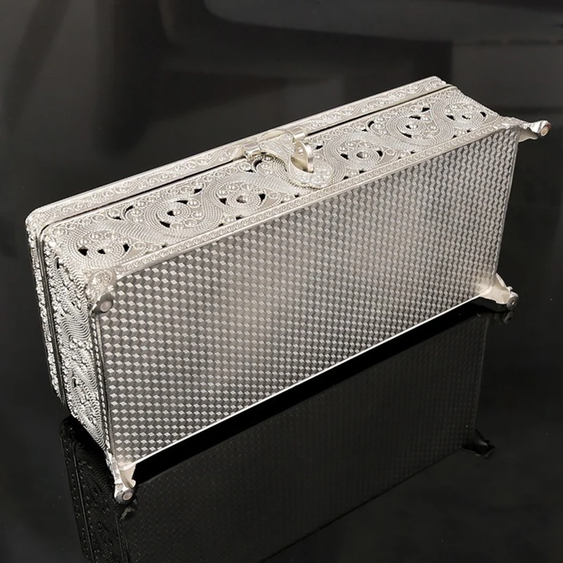 Metal Jewelry Box Vintage Luxury Jewelry Organizer Box Storage Bracelet Display Portable Travel Storage Containers Wedding Gifts