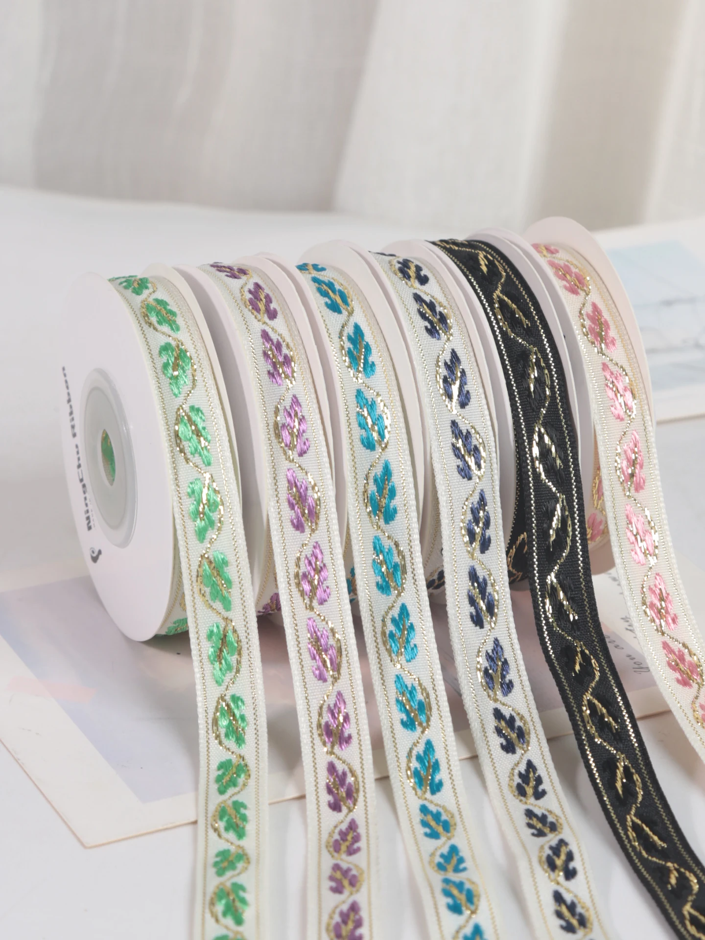 

Gold Tead Embroidery Lace Ribbon Handmade Knot Hair Accory Silk Ribbon Clothing Satin Ribbon Paagin...