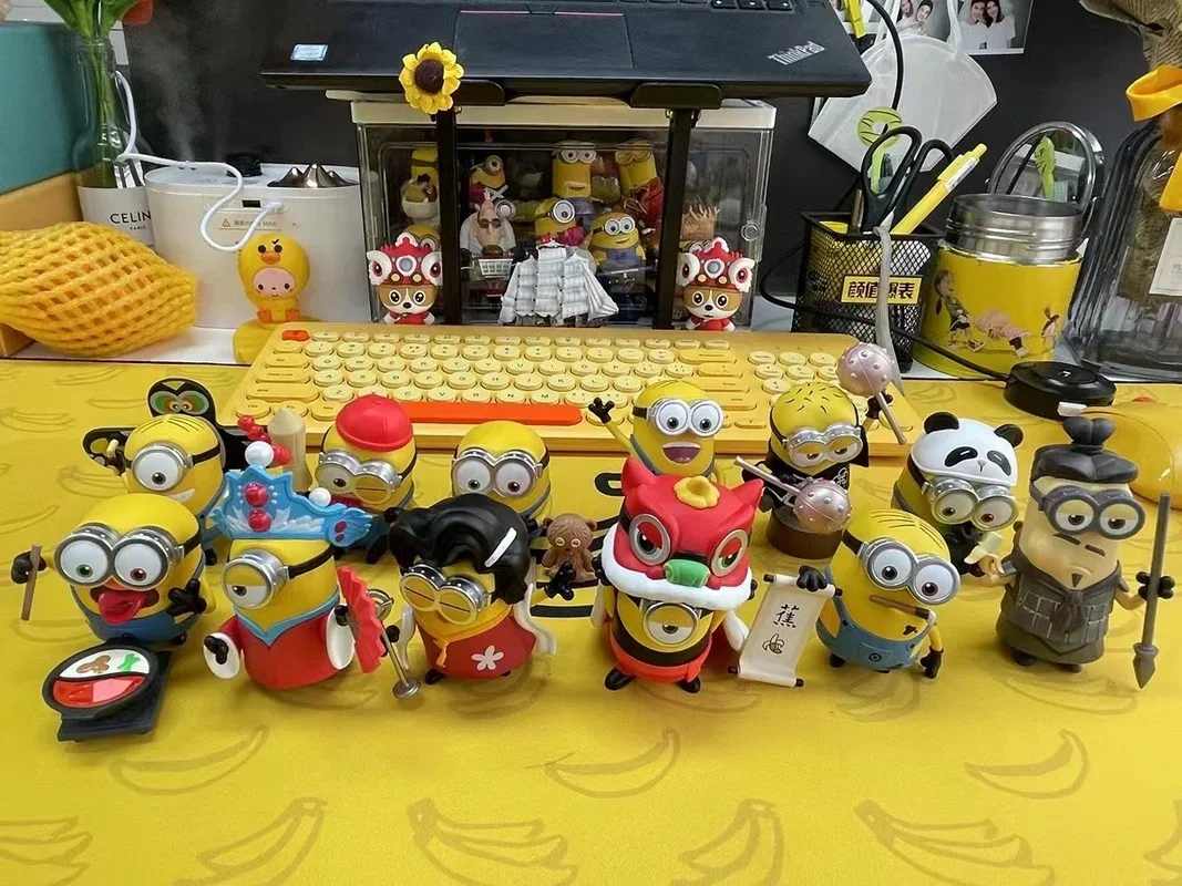 New Minions China Tour Series figure Blind Box giocattoli per bambini ornamenti Desktop scatola a sorpresa anno dei regali del drago