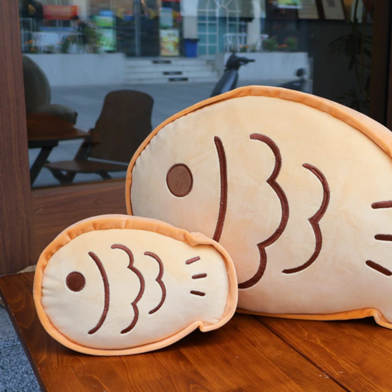 Adorable pain au beurre chat peluche mignon petit sac de rangement en peluche Kawaii Taiyaki peluches chat en forme de jouets en peluche cadeau pour fille