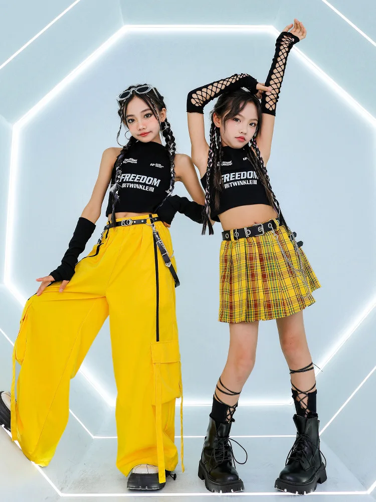 Mädchen Street Dance Kleidung Schwarze Weste Gelbe Hose Karierter Rock Cheerleading Performance Kostüm Kpop Hip Hop Bühnenoutfits
